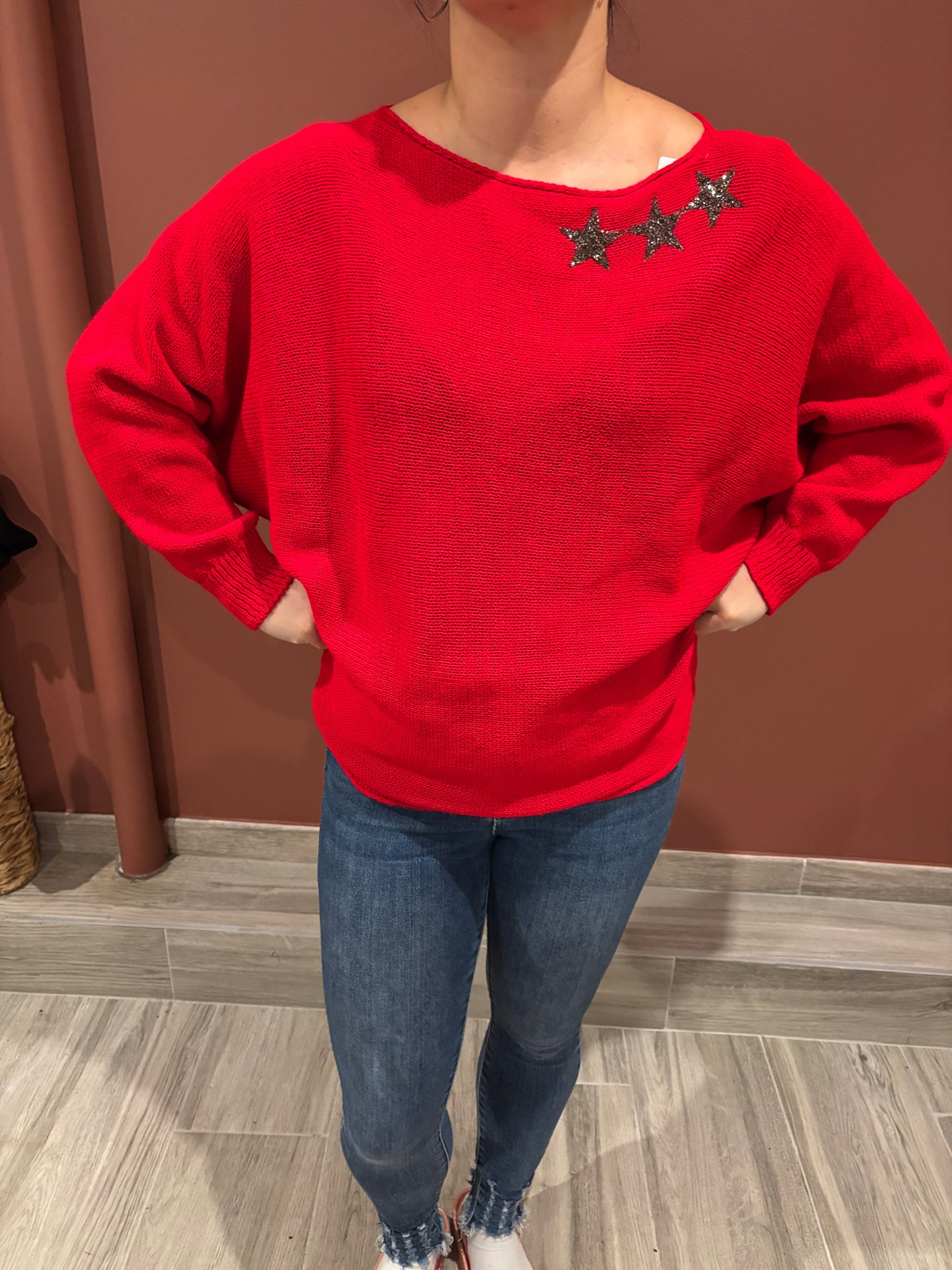 Pull 3 étoiles rouge